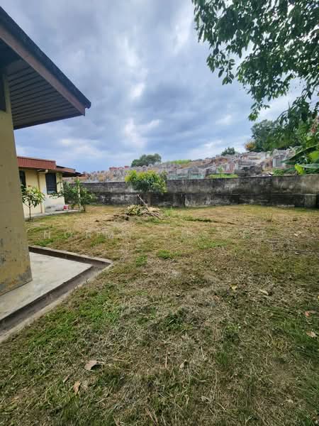 For Sale - Single Storey Bungalow Detached