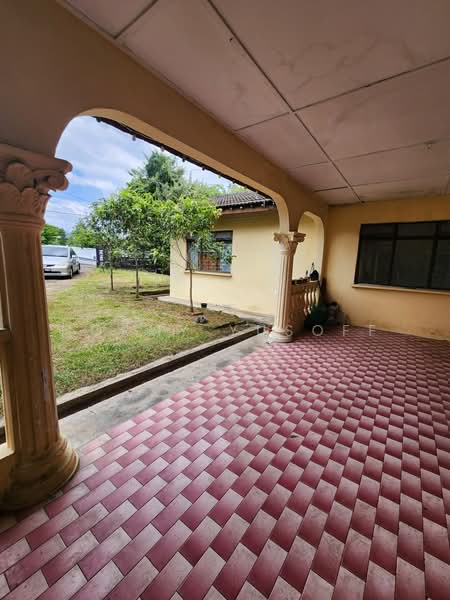 For Sale - Single Storey Bungalow Detached