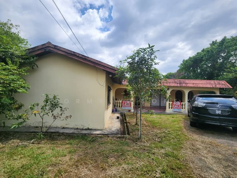 For Sale - Single Storey Bungalow Detached