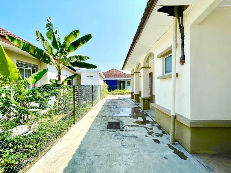 Untuk Dijual - Pantai Sepang Putra