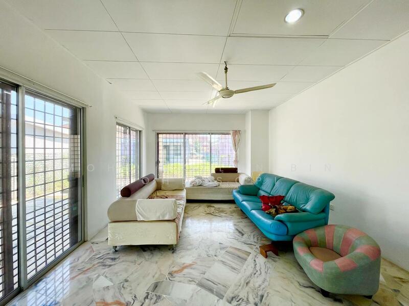 Untuk Dijual - Pantai Sepang Putra