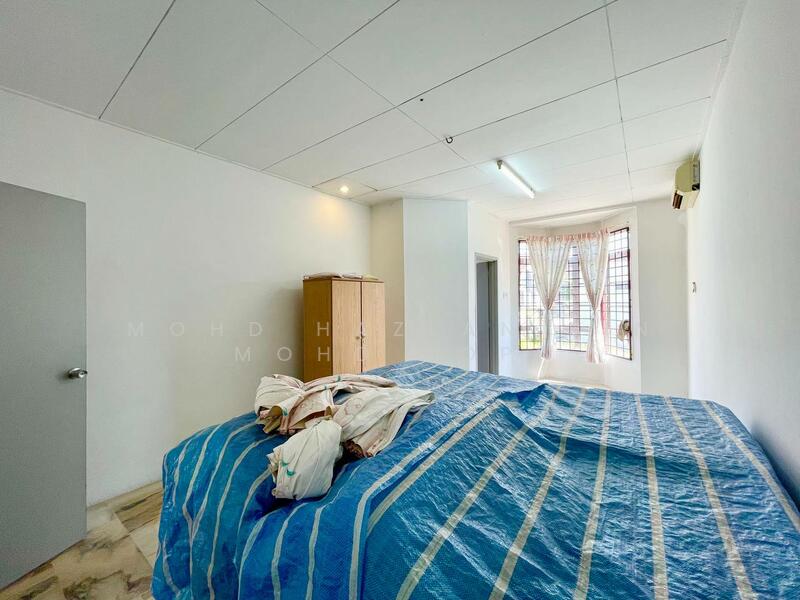 Untuk Dijual - Pantai Sepang Putra