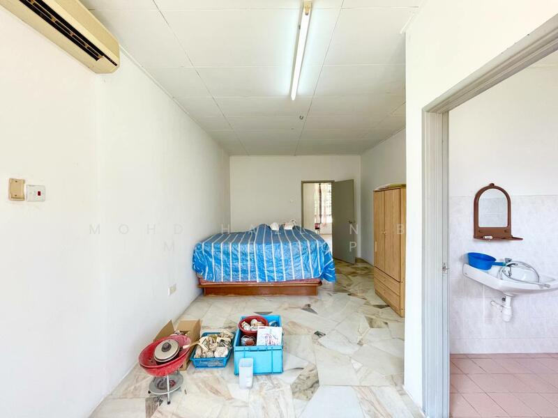 Untuk Dijual - Pantai Sepang Putra