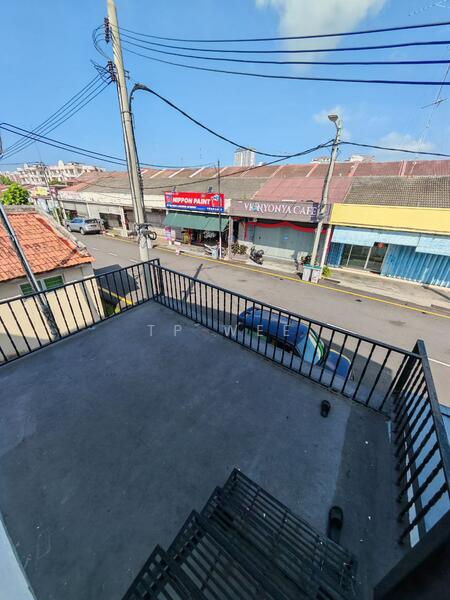 For Rent - Ujong Pasir