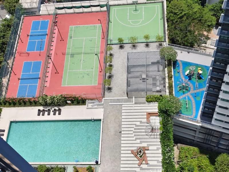 Kondominium untuk Dijual di KM1 West - Eric Lau Mun Chung - Pool - PropertyGuru.com.my