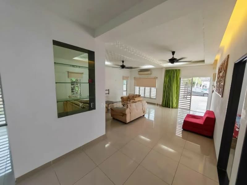 1-storey Terraced House for Sale in Bentong (Pahang) - Kent Lau - Living Room - PropertyGuru.com.my