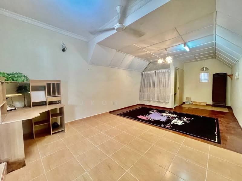 Rumah Teres 3 Tingkat untuk Dijual di Ampang Jaya (Ampang) - Shukor Jalil - Living Room - PropertyGuru.com.my