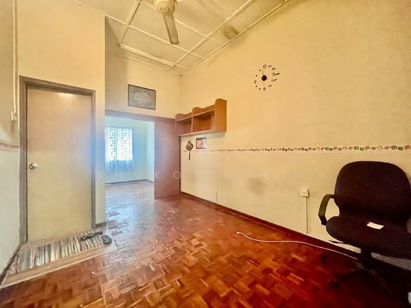 Rumah Teres 3 Tingkat untuk Dijual di Ampang Jaya (Ampang) - Shukor Jalil - Living Room - PropertyGuru.com.my
