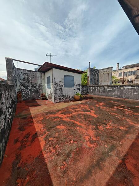 Untuk Dijual - Bunga raya