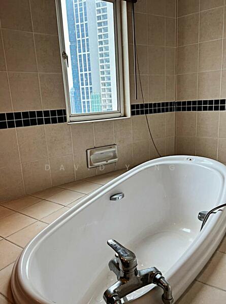 Ensuite bath designed for relaxation