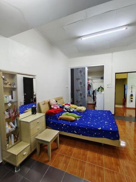 2-storey Terraced House for Sale in Taman Megah (Kluang) - Chin Wei Lim - Bedroom - PropertyGuru.com.my