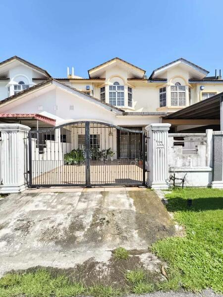 Untuk Dijual - Double storey house for sale at Bukit indah