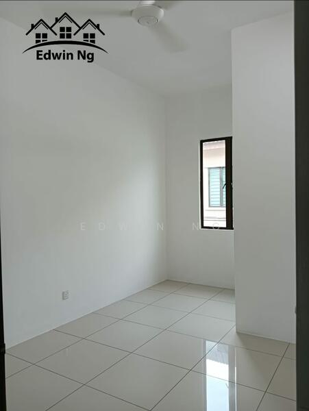2-storey Terraced House for Sale in Taman Rebana Indah (Sungai Bakap) - Edwin Ng - Bedroom - PropertyGuru.com.my