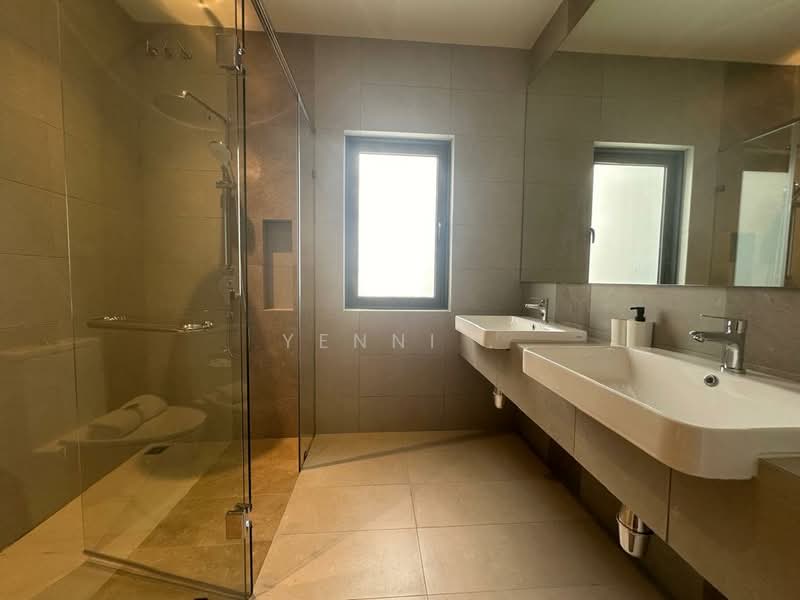 Cluster House for Sale in Kuala Selangor (Selangor) - Yenni . - Bathroom - PropertyGuru.com.my