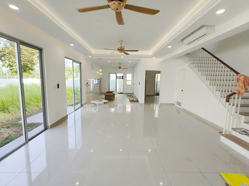 2-storey Terraced House for Sale in Bandar Gamuda Cove (Dengkil) - William Pua - Living Room - PropertyGuru.com.my