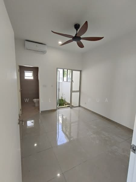 2-storey Terraced House for Sale in Bandar Gamuda Cove (Dengkil) - William Pua - Bedroom - PropertyGuru.com.my