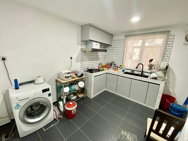 Untuk Dijual - Serenia Arina (22x75)