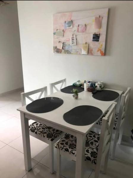 Service Residence for Rent at Majestic Maxim - Miko Lew - Dining Room - PropertyGuru.com.my