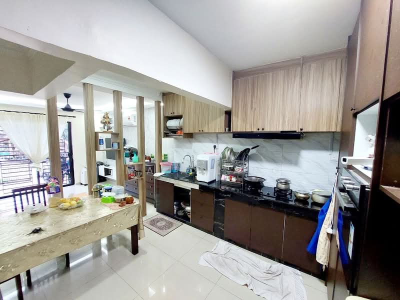 Rumah Teres 3 Tingkat untuk Dijual di Taman Selayang Mulia (Selayang) - EMA ALLANG - Kitchen - PropertyGuru.com.my
