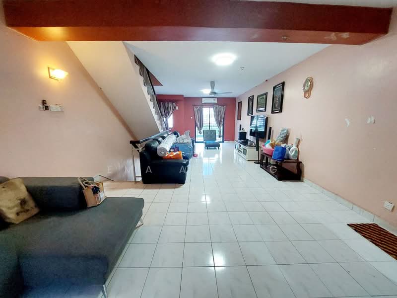 Rumah Teres 3 Tingkat untuk Dijual di Taman Selayang Mulia (Selayang) - EMA ALLANG - Living Room - PropertyGuru.com.my