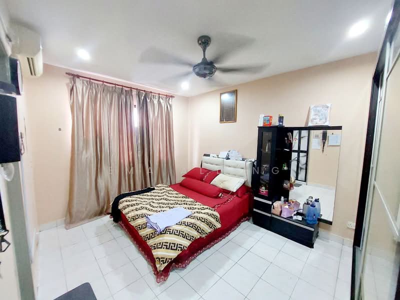 Rumah Teres 3 Tingkat untuk Dijual di Taman Selayang Mulia (Selayang) - EMA ALLANG - Bedroom - PropertyGuru.com.my