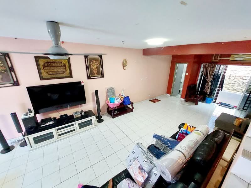 Rumah Teres 3 Tingkat untuk Dijual di Taman Selayang Mulia (Selayang) - EMA ALLANG - Living Room - PropertyGuru.com.my