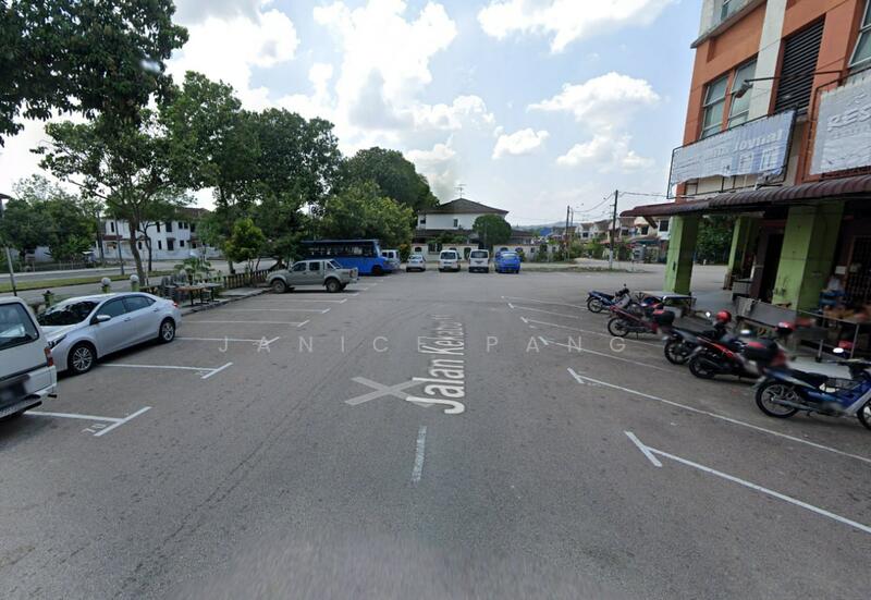 Untuk Dijual - DESA CEMERLANG SHOPLOT CORNER LOT @ ULU TIRAM