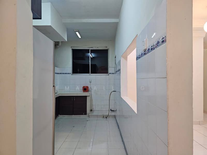 Pangsapuri untuk Disewa di Melur Apartment - EMA ALLANG - Kitchen - PropertyGuru.com.my