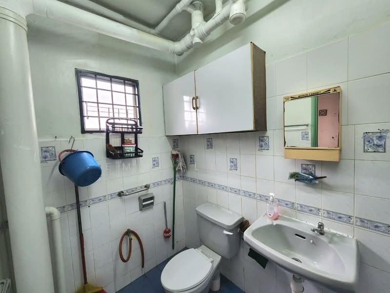 Condominium for Sale at Sri Suajaya Condominium - EMA ALLANG - Bathroom - PropertyGuru.com.my