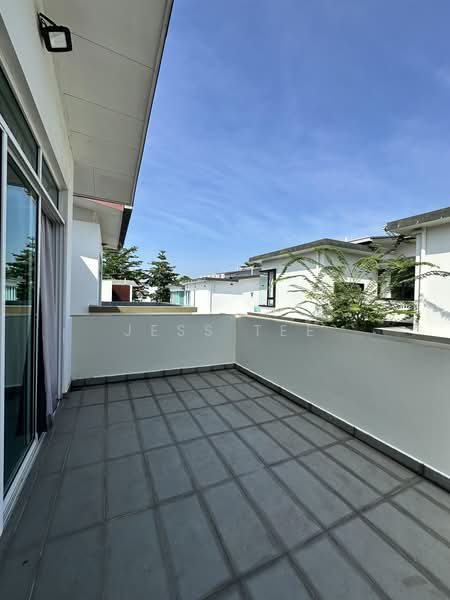 Rumah Berkembar untuk Dijual di Setia Eco Park (Setia Alam) - Jess Tee - Balcony - PropertyGuru.com.my