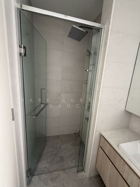 Service Residence for Sale at Jendela Residences - Mark Aurther Francis - Bathroom - PropertyGuru.com.my