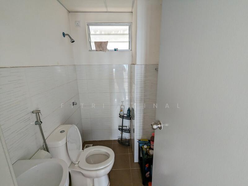 Service Residence for Sale at Sentrovue - Fitri Zainal - Bathroom - PropertyGuru.com.my