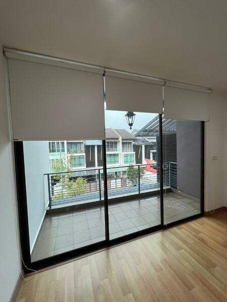 Terraced House for Sale in Prima Selayang (Selayang) - Casey Loo - Balcony - PropertyGuru.com.my
