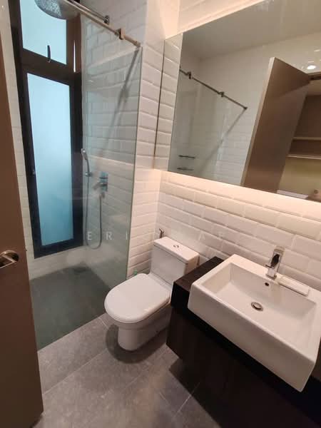 Servis Apartment untuk Disewa di Serviced Residence @ Shaftsbury Putrajaya - Eric Yap - Bathroom - PropertyGuru.com.my