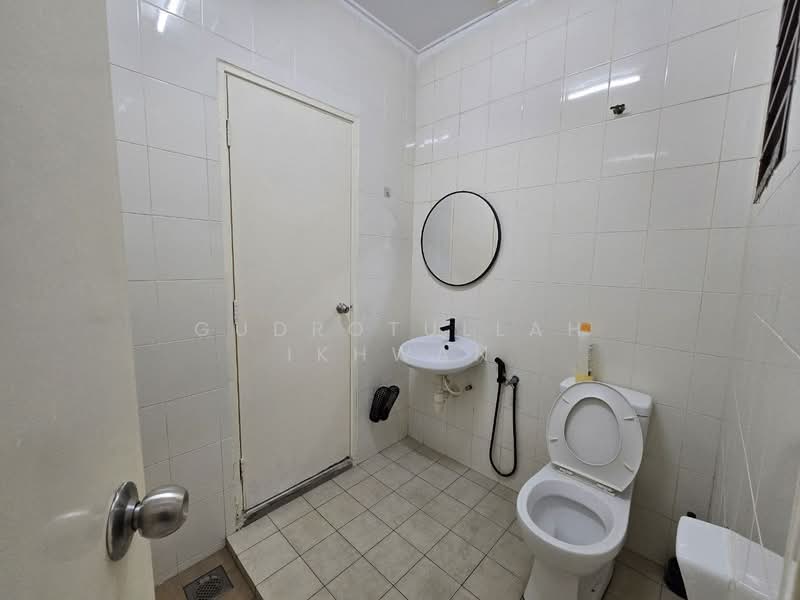 Ilham Alam Sari Bangi untuk Untuk Dijual - RM 1,500,000, Mac 2026 - Bathroom - PropertyGuru.com.my