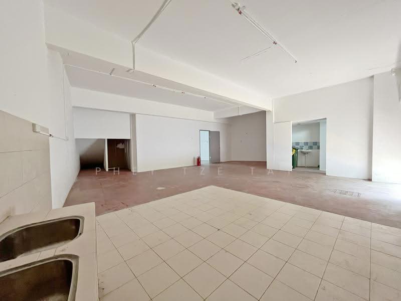 Shop / Office untuk Disewa di Keretapi MAIN RD units @ beside Aeon Mall, Kuching (Kuching) - Phey Tze Tay - Kitchen - PropertyGuru.com.my