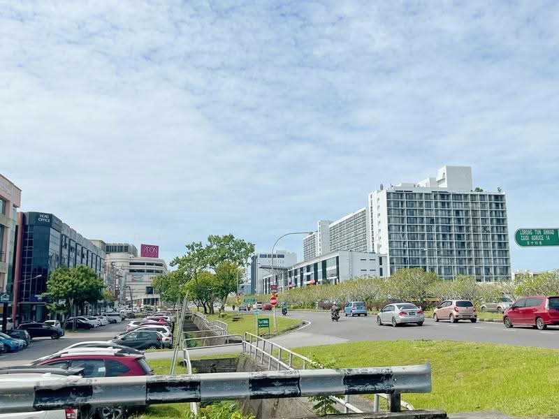 Shop / Office untuk Disewa di Keretapi MAIN RD units @ beside Aeon Mall, Kuching (Kuching) - Phey Tze Tay - Exterior - PropertyGuru.com.my
