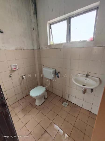 Pangsapuri untuk Disewa di Meru Courts - Chee Keang Aw - Bathroom - PropertyGuru.com.my