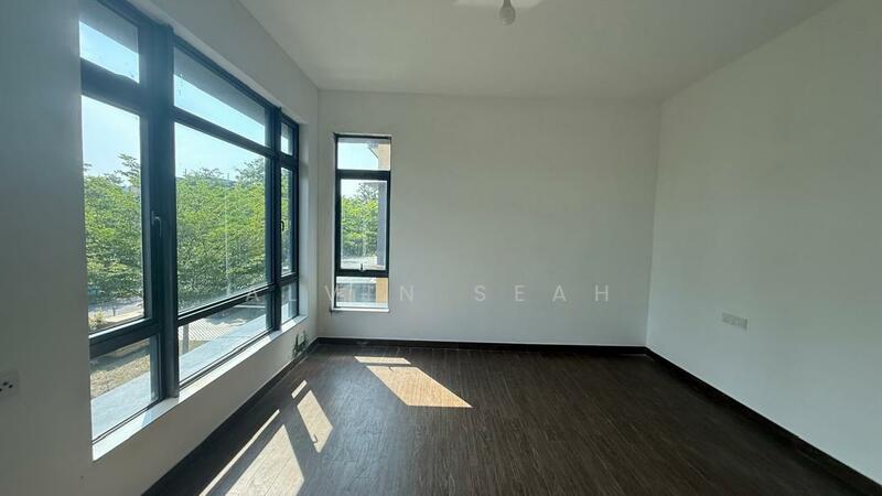 Semi-Detached House for Sale in Forest City (Gelang Patah) - Alvin Seah - Living Room - PropertyGuru.com.my