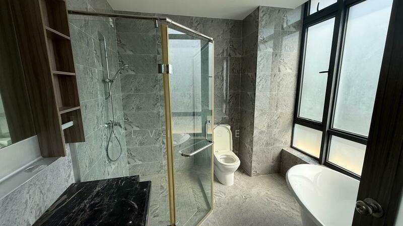 Semi-Detached House for Sale in Forest City (Gelang Patah) - Alvin Seah - Bathroom - PropertyGuru.com.my