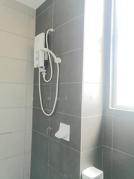 Kondominium untuk Dijual di D'Zone Condominium, Penang - Kenny Ooi - Bathroom - PropertyGuru.com.my