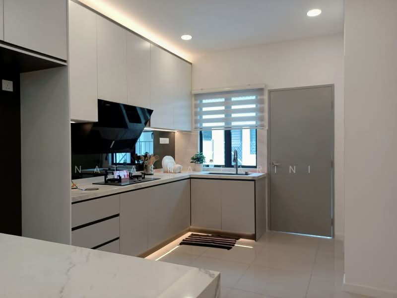 2-storey Terraced House for Sale in Kampung Teluk Panglima Garang (Telok Panglima Garang) - Natasha Farini - Kitchen - PropertyGuru.com.my