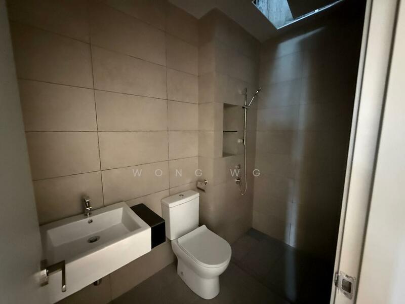 2-storey Terraced House for Rent in Tamansari (Rawang) - Wong WG - Bathroom - PropertyGuru.com.my
