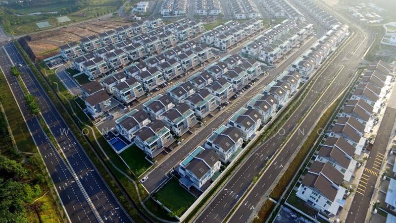 Rumah Berkembar untuk Dijual di Kinrara Residence (Puchong) - Wong Chee Keong - Exterior - PropertyGuru.com.my
