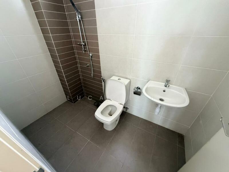 2-storey Terraced House for Sale in Bandar Seri Coalfields (Ijok) - Lucas Loh - Bathroom - PropertyGuru.com.my