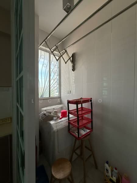 Kondominium untuk Disewa di The Brezza - Lucas Foo - Bathroom - PropertyGuru.com.my