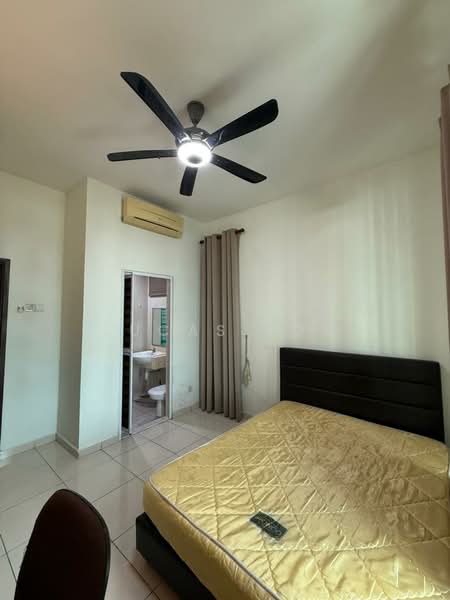 Kondominium untuk Disewa di The Brezza - Lucas Foo - Bedroom - PropertyGuru.com.my