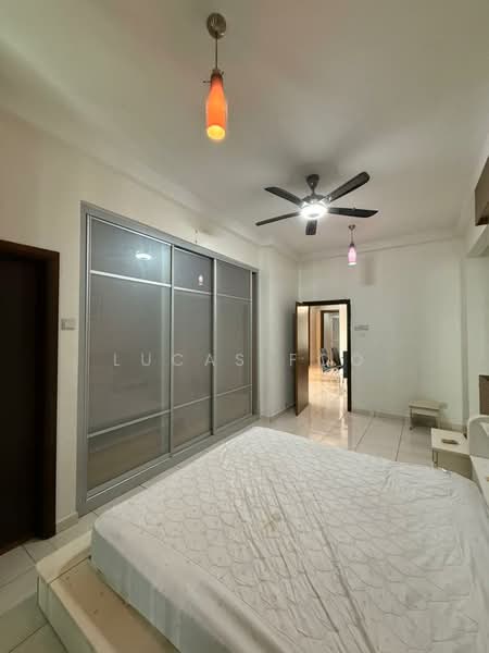 Kondominium untuk Disewa di The Brezza - Lucas Foo - Bedroom - PropertyGuru.com.my
