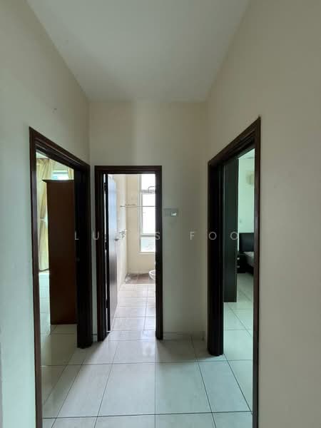 Kondominium untuk Disewa di The Brezza - Lucas Foo - Corridor - PropertyGuru.com.my