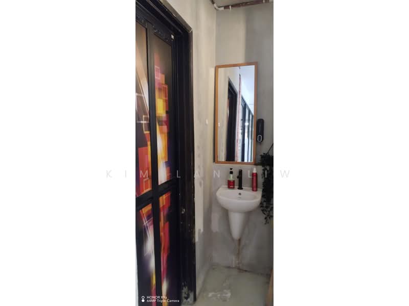 Shop for Rent in Setapak (Kuala Lumpur) - Kim Lan Liw - Bathroom - PropertyGuru.com.my